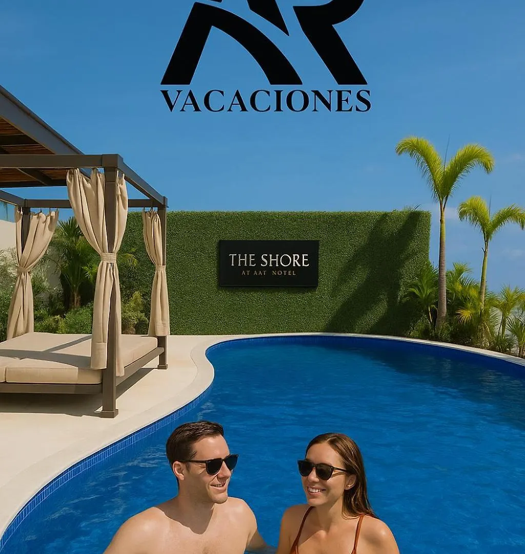 The Shore - Chic Getaway - Beach Steps Away Playa del Carmen